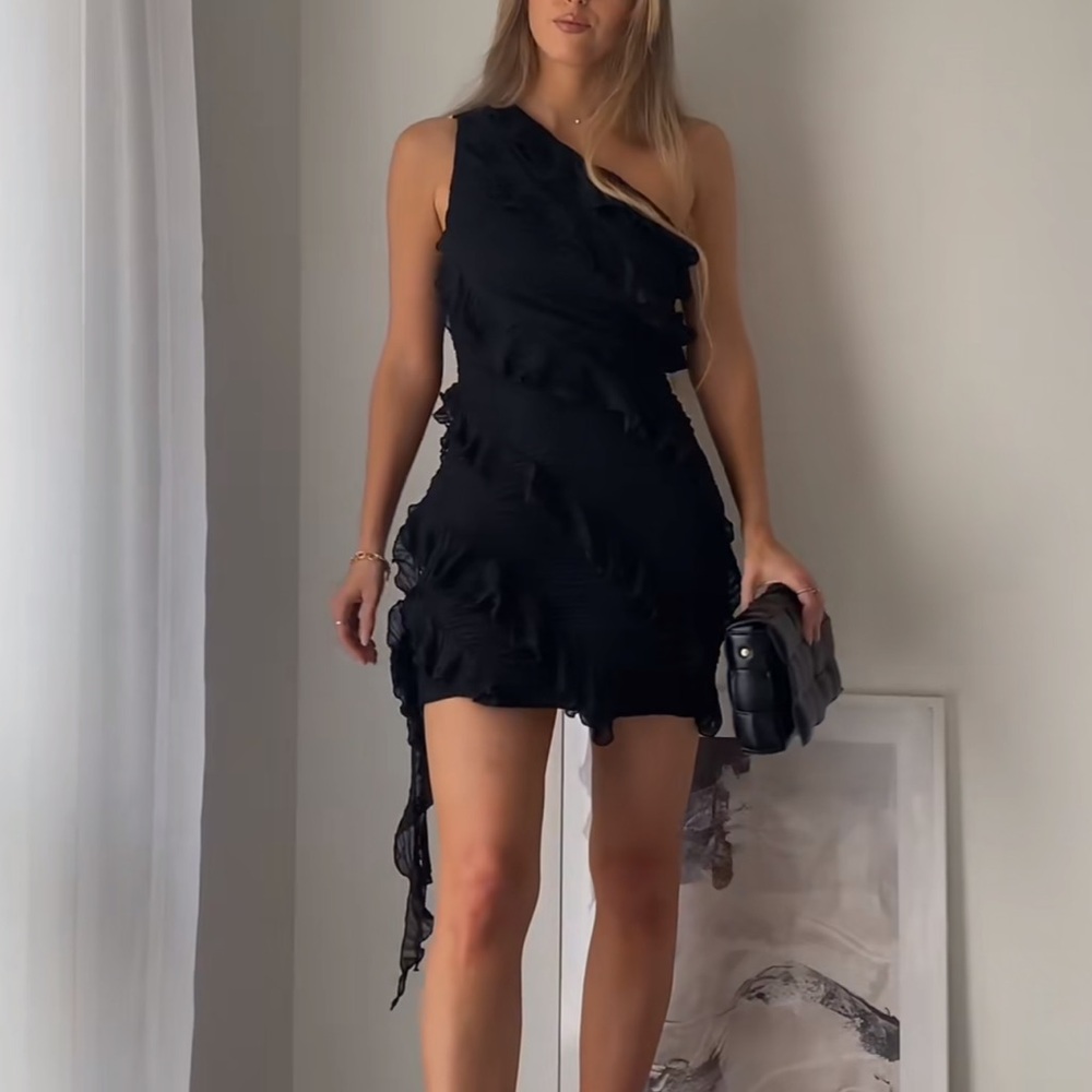 ZARA Asymmetric Ruffled Mini Dress - Picture 2 of 7